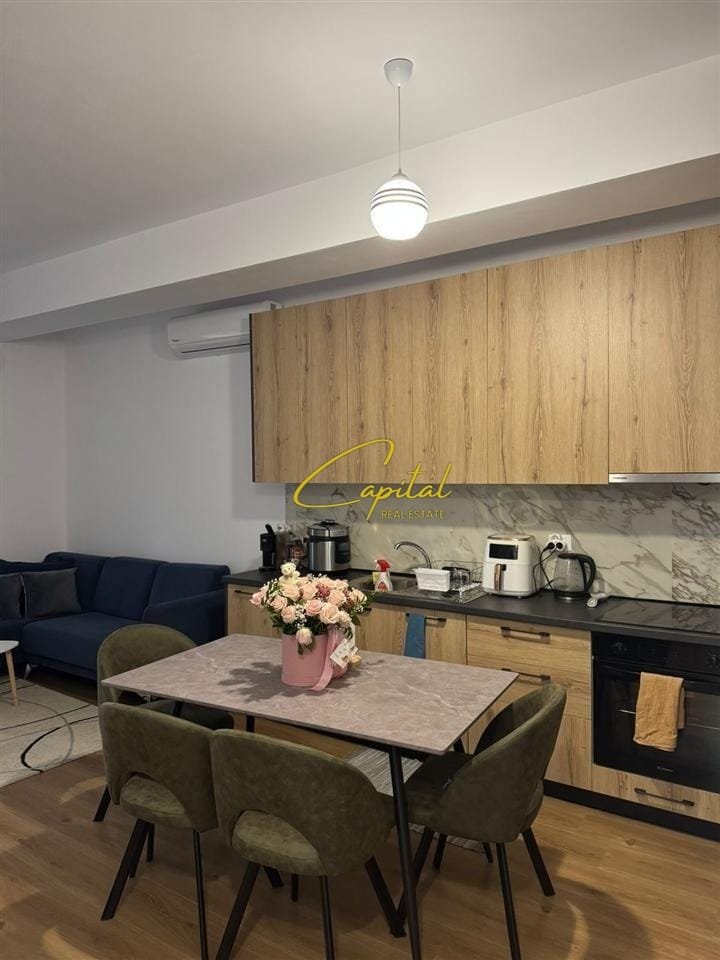 APARTAMENT ME QERA 1+1 ALI DEMI 400 EURO