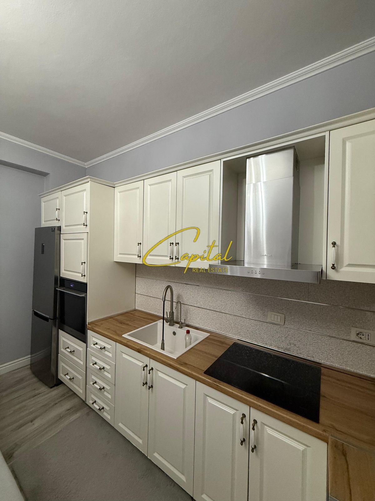 SHITET APARTAMENT 1+1 RRUGA E KAVAJES 170.000 EURO