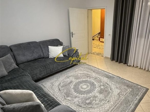 APARTAMENT ME QERA 2+1 5 MAJI 400EURO