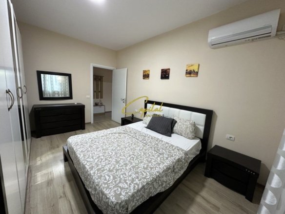 APARTAMENT ME QERA 2+1 LIQENI I THATE 700 EURO