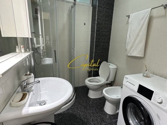 APARTAMENT ME QERA 2+1 LIQENI I THATE 700 EURO