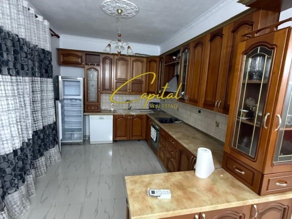 APARTAMENT ME QERA 2+1 SAUK 55.000 LEKE