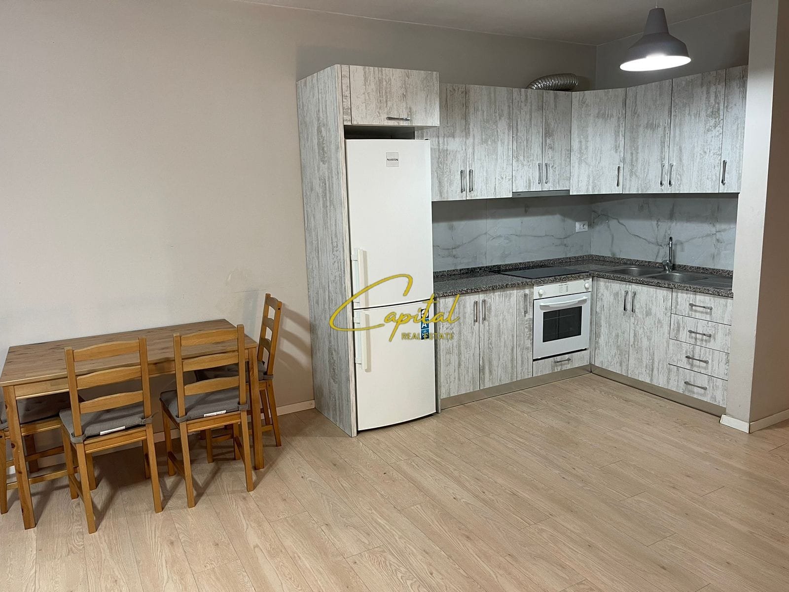 APARTAMENT ME QERA 1+1 MATERNITETI I RI 600 EURO