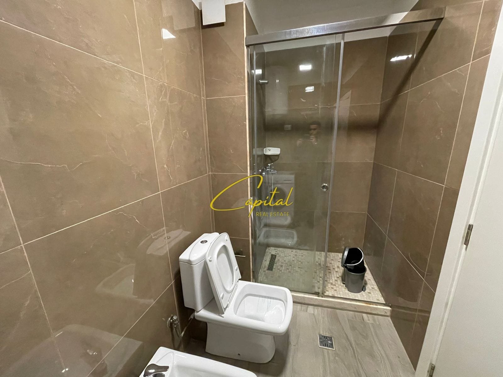 APARTAMENT ME QERA 1+1 MATERNITETI I RI 600 EURO