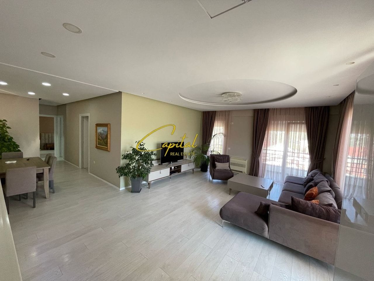 APARTAMENT ME QERA 3+1+2 LIQENI I THATE 1.400 EURO