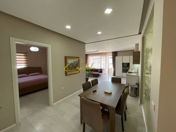 APARTAMENT ME QERA 3+1+2 LIQENI I THATE 1.400 EURO