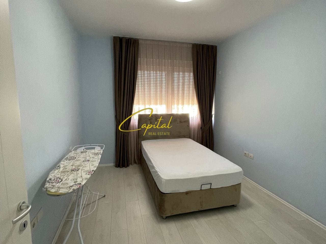 APARTAMENT ME QERA 3+1+2 LIQENI I THATE 1.400 EURO