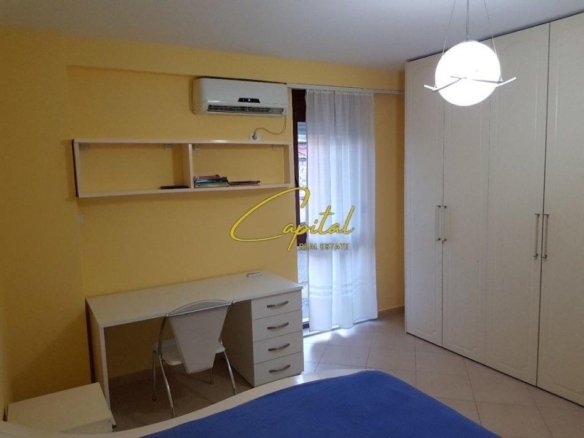 APARTAMENT ME QERA 2+1 RRUGA E BARRIKADAVE 700 EURO