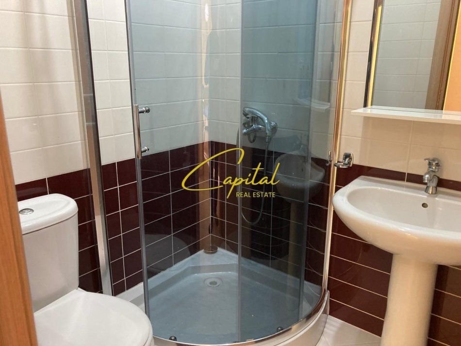 WhatsApp Image 2026-01-06 at 11.38.22 AM APARTAMENT ME QERA 2+1 RRUGA E BARRIKADAVE 700 EURO