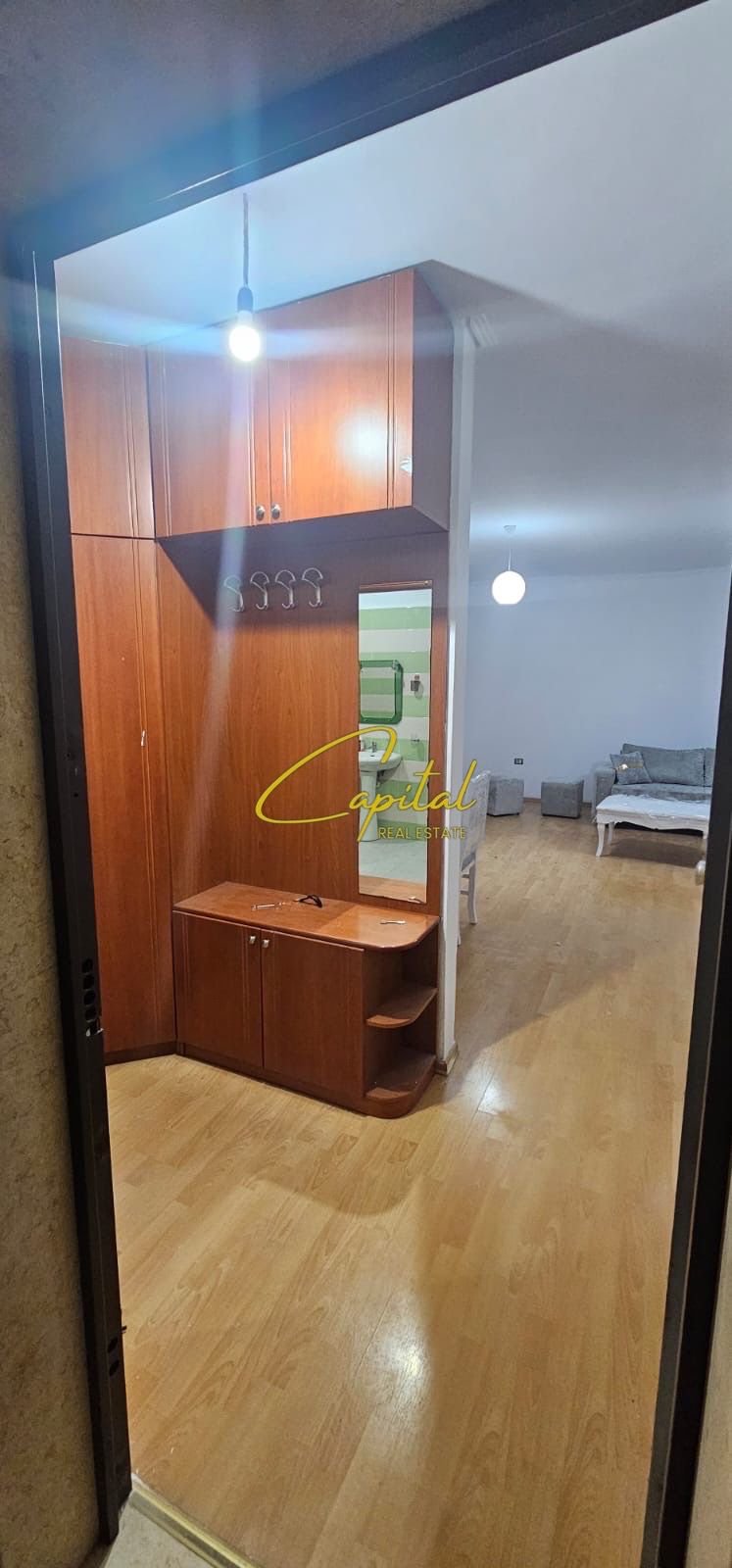 APARTAMENT ME QERA 2+1+2 YZBERISHT 50.000 LEKE