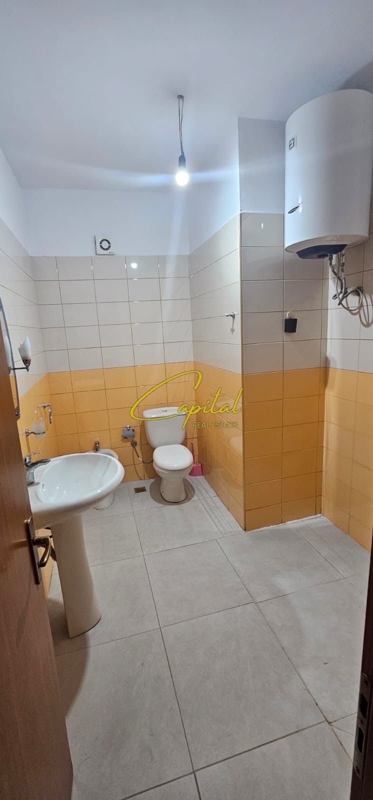 APARTAMENT ME QERA 2+1+2 YZBERISHT 50.000 LEKE