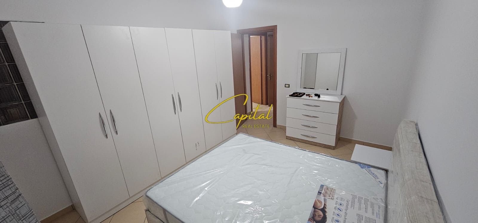 APARTAMENT ME QERA 2+1+2 YZBERISHT 50.000 LEKE