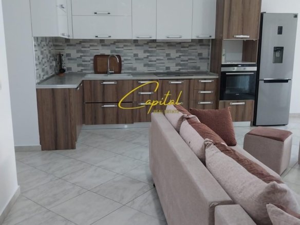 APARTAMENT ME QERA 2+1 FRESKU 40.000 LEKE