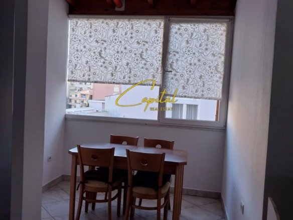 APARTAMENT ME QERA 2+1 FRESKU 40.000 LEKE