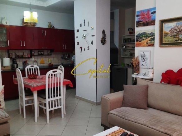 SHITET APARTAMENT 2+1 ZOGU I ZI 195.000 EURO