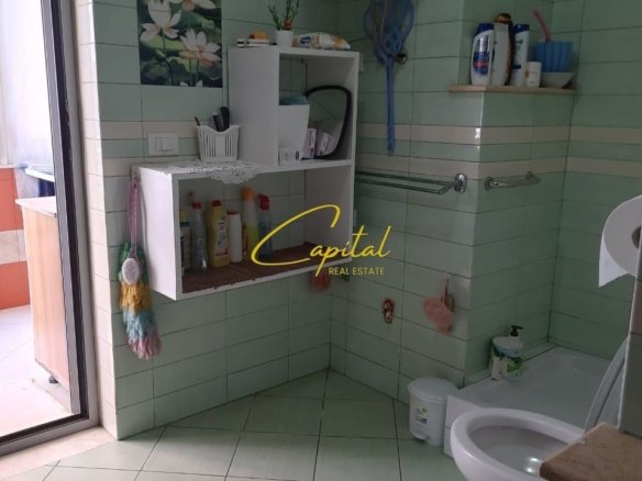 SHITET APARTAMENT 2+1 ZOGU I ZI 195.000 EURO