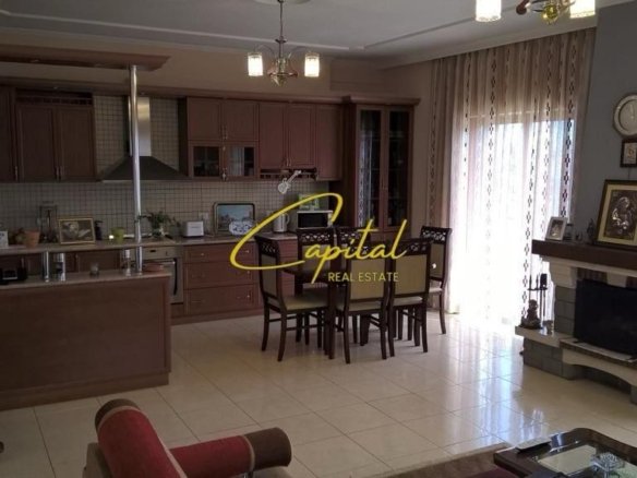 VIE PRIVATE ME QERA 505 M2 CASA ITALIA 900 EURO