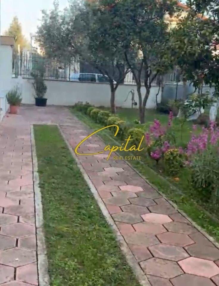 VIE PRIVATE ME QERA 505 M2 CASA ITALIA 900 EURO