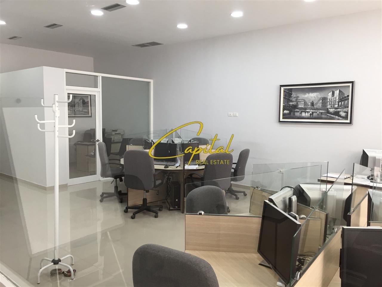 AMBIENT BIZNESI ME QERA 120 M2 ALI DEMI 1000 EURO