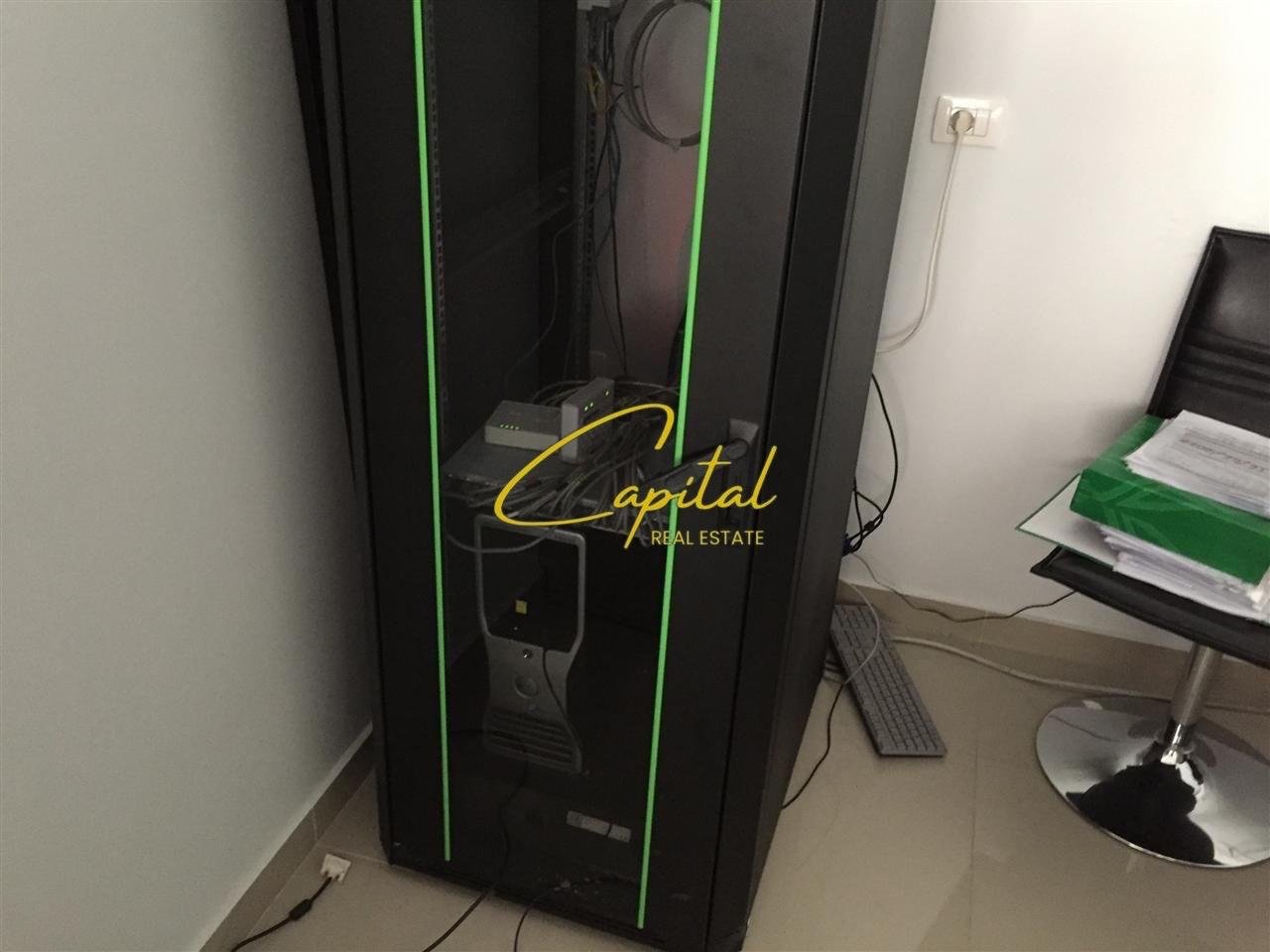 AMBIENT BIZNESI ME QERA 120 M2 ALI DEMI 1000 EURO