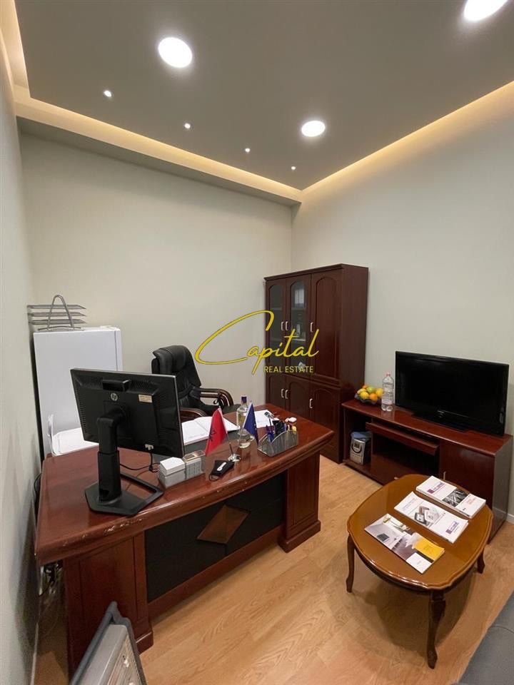 ZYRE ME QIRA 45 M2 KODRA E DIELLIT 700 EURO