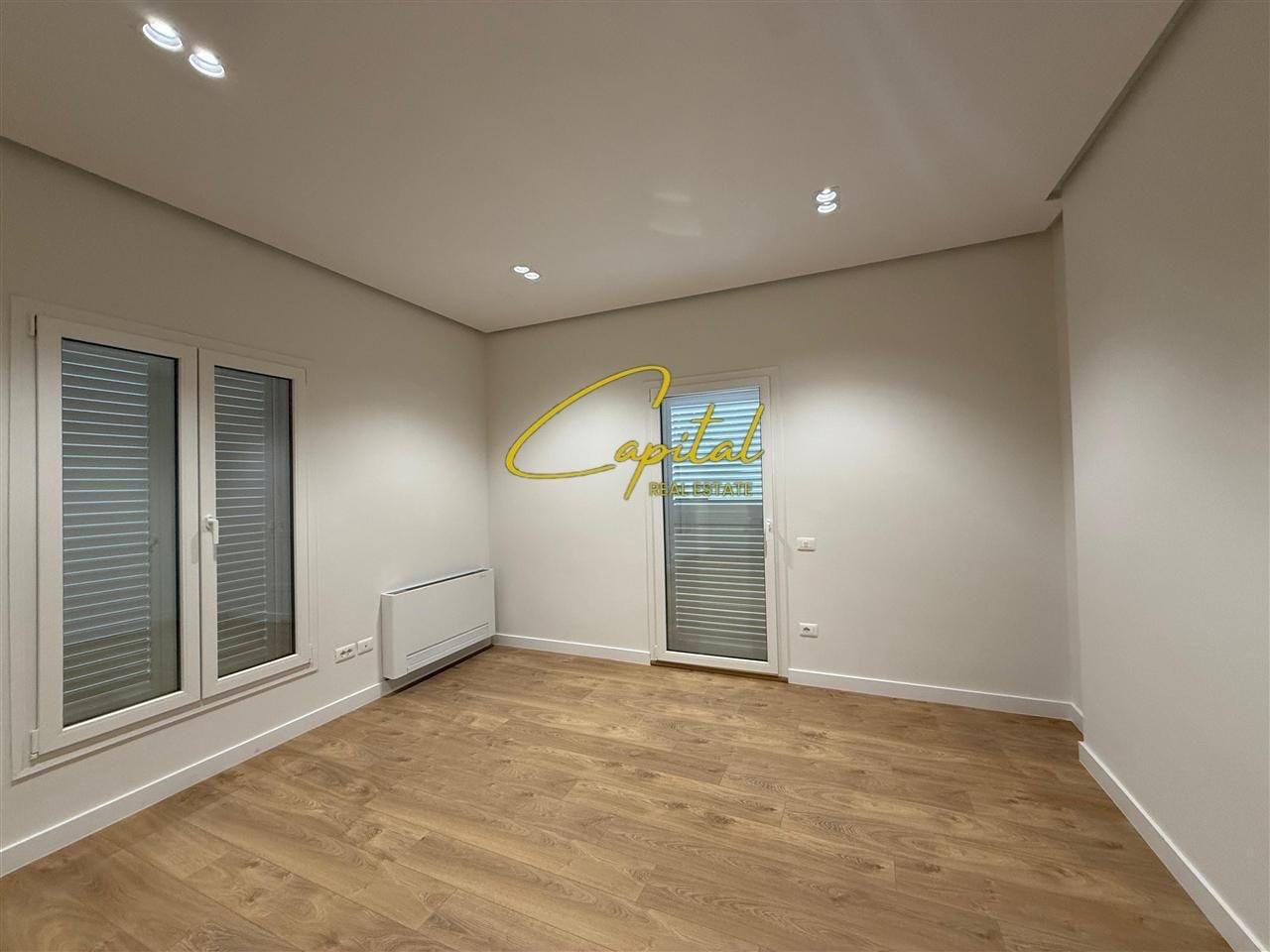 VILE PRIVATE ME QIRA 360 M2 AMBASADA AMERIKANE 9000 EURO