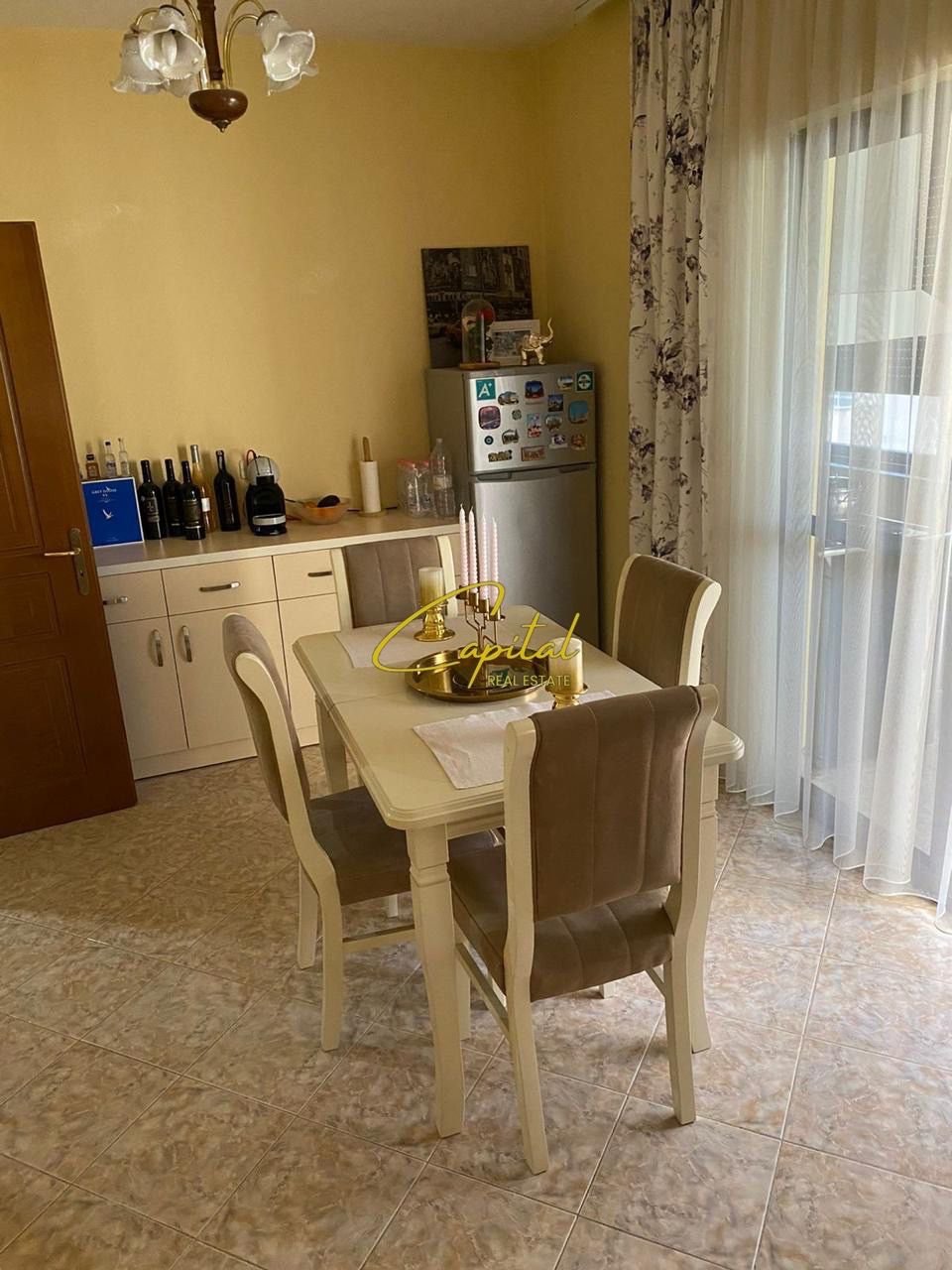 APARTAMENT ME QIRA 1+1 RRUGA E KAVAJES 600 EURO