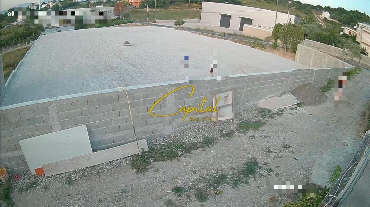 TOKE ME QIRA 1.600 M2 KASHAR 60.000 LEKE