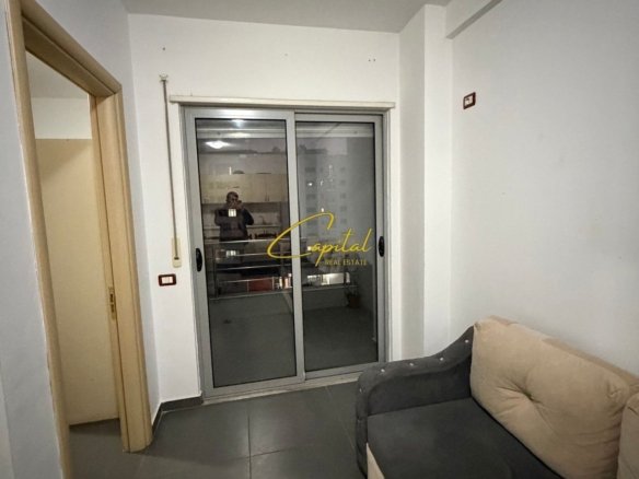 APARTAMENT ME QIRA 2+1 YZBERISHT 50.000 LEKE