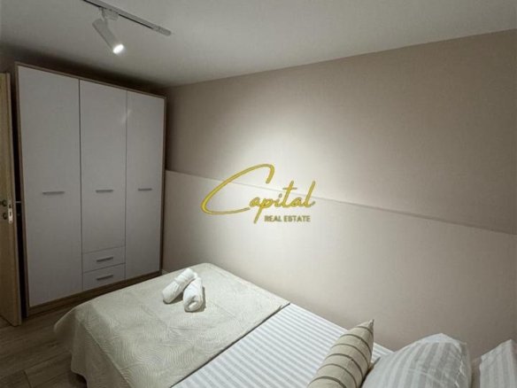 APARTAMENT ME QIRA 2+1 ISH TREGU ELEKTRIK 70.000 LEKE
