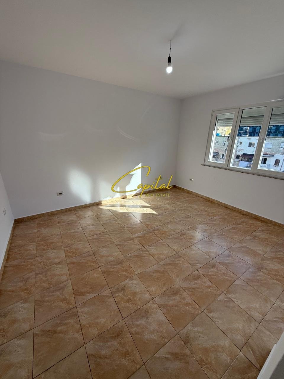 WhatsApp Image 2026-01-12 at 3.08.48 PM (1) SHITET APARTAMENT 1+1 21 DHJETORI 130.000 EURO