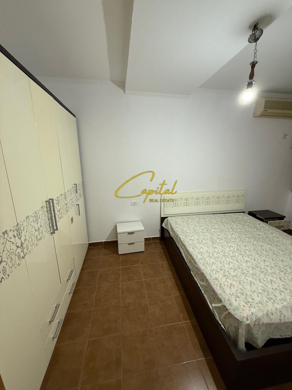 APARTAMENT ME QIRA 1+1 YZBERISHT 40.000 LEKE