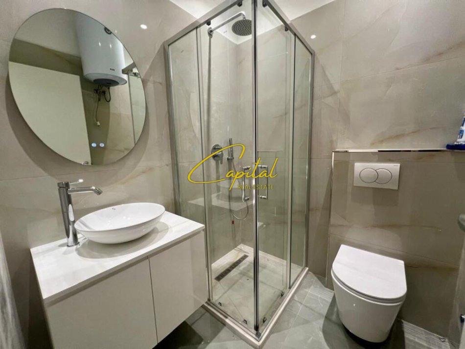 WhatsApp Image 2026-01-13 at 10.05.24 AM AMBIENT BIZNESI ME QIRA 140 M2 ISH STACIONI TRENIT 1.600 EURO