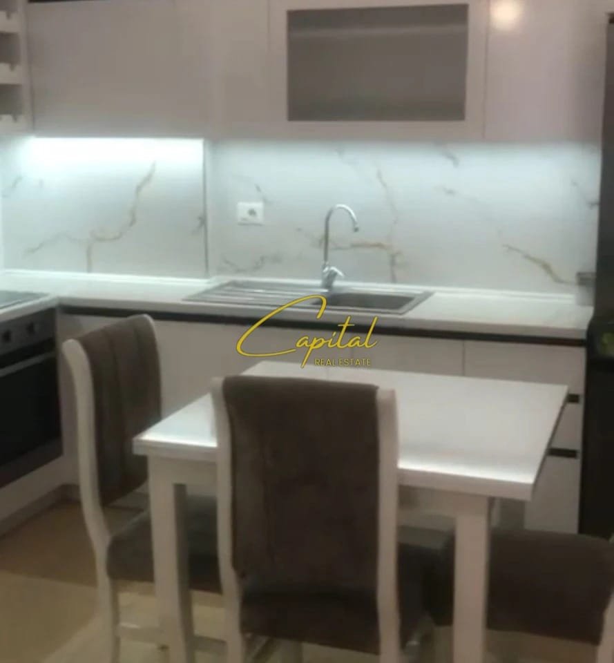 APARTAMENT ME QIRA 2+1+2 BULEVARDI I RI 650 EURO