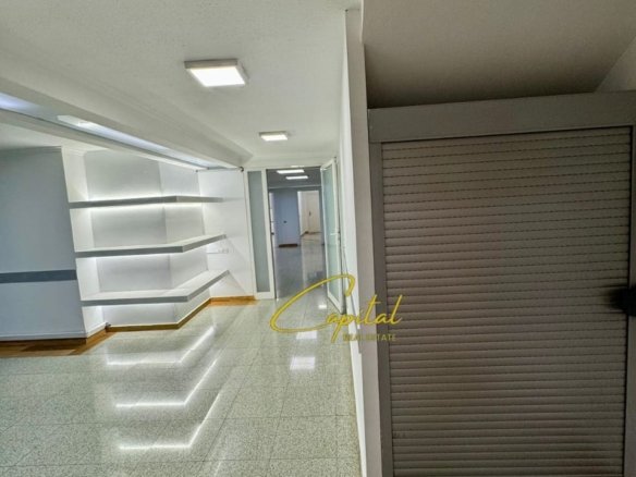AMBIENT BIZNESI ME QIRA 655 M2 RRUGA E KAVAJES 5.800 EURO