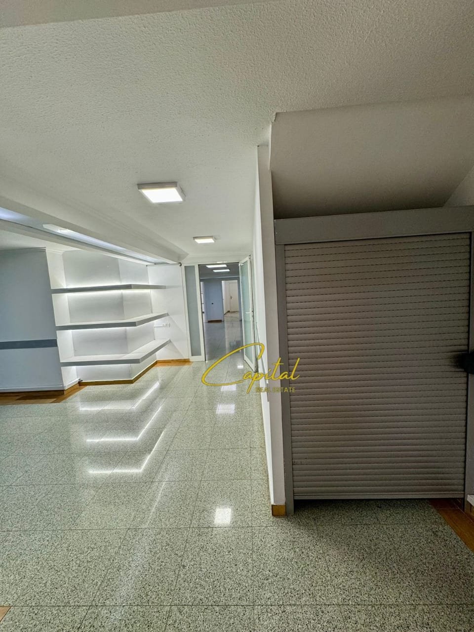 AMBIENT BIZNESI ME QIRA 655 M2 RRUGA E KAVAJES 5.800 EURO