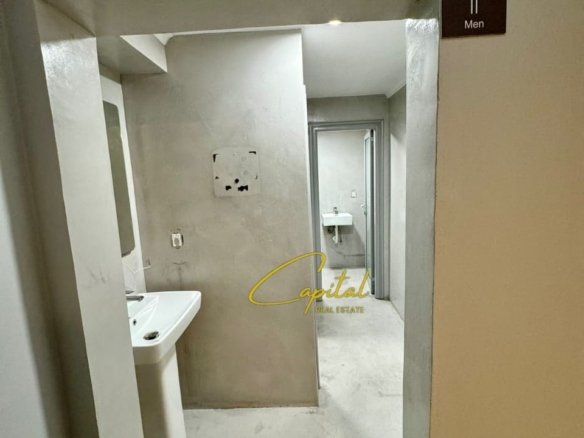 AMBIENT BIZNESI ME QIRA 655 M2 RRUGA E KAVAJES 5.800 EURO
