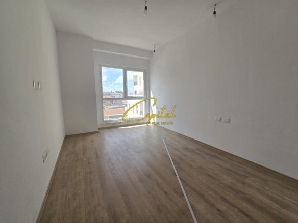 SHITE APARTAMENT 2+1+2 RRUGA DRITAN HOXHA 193.000 EURO