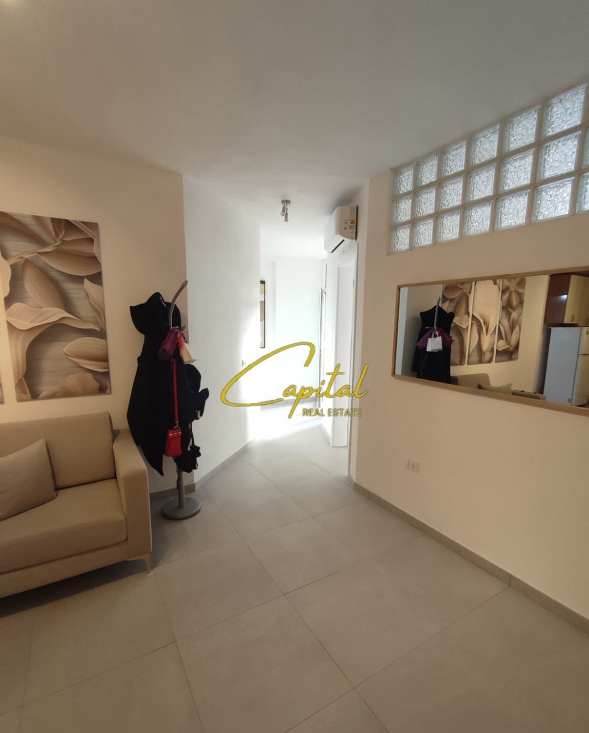 ZYRE ME QIRA 90 M2 ISH EKSPOZITA 600 EURO