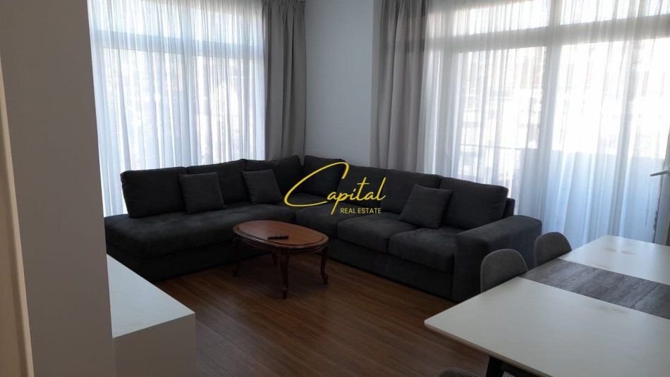 SHITET VILE PRIVATE 360 M2 VILAT GJERMANE 800.000 EURO
