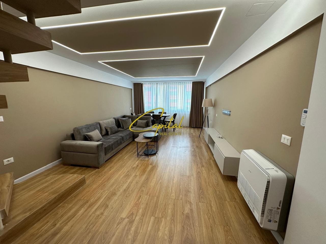 APARTAMENT ME QIRA 2+1+2 QENDER 1.100 EURO