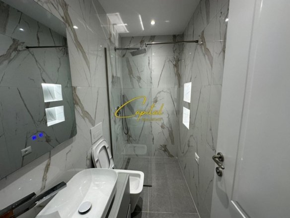 APARTAMENT ME QIRA 2+1+2 QENDER 1.100 EURO