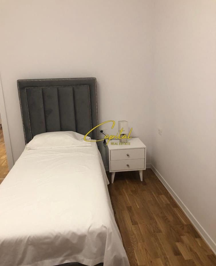 APARTAMENT ME QIRA 3+1 ISH BLLOKU 2.500 EURO