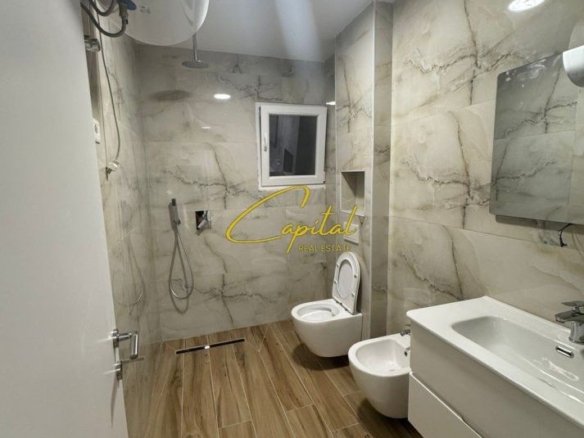 APARTAMENT ME QIRA 1+1 SHKOZE 40.000 LEKE