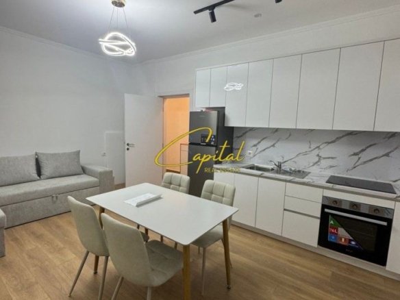 APARTAMENT ME QIRA 1+1 SHKOZE 40.000 LEKE