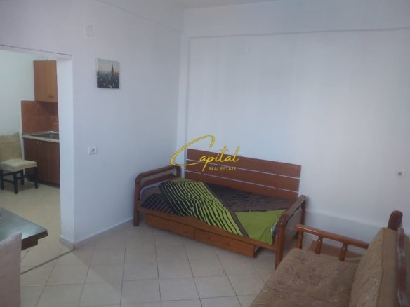 GARSONIERE ME QIRA 35 M2 ISH TREGU ELEKTRIK 300 EURO