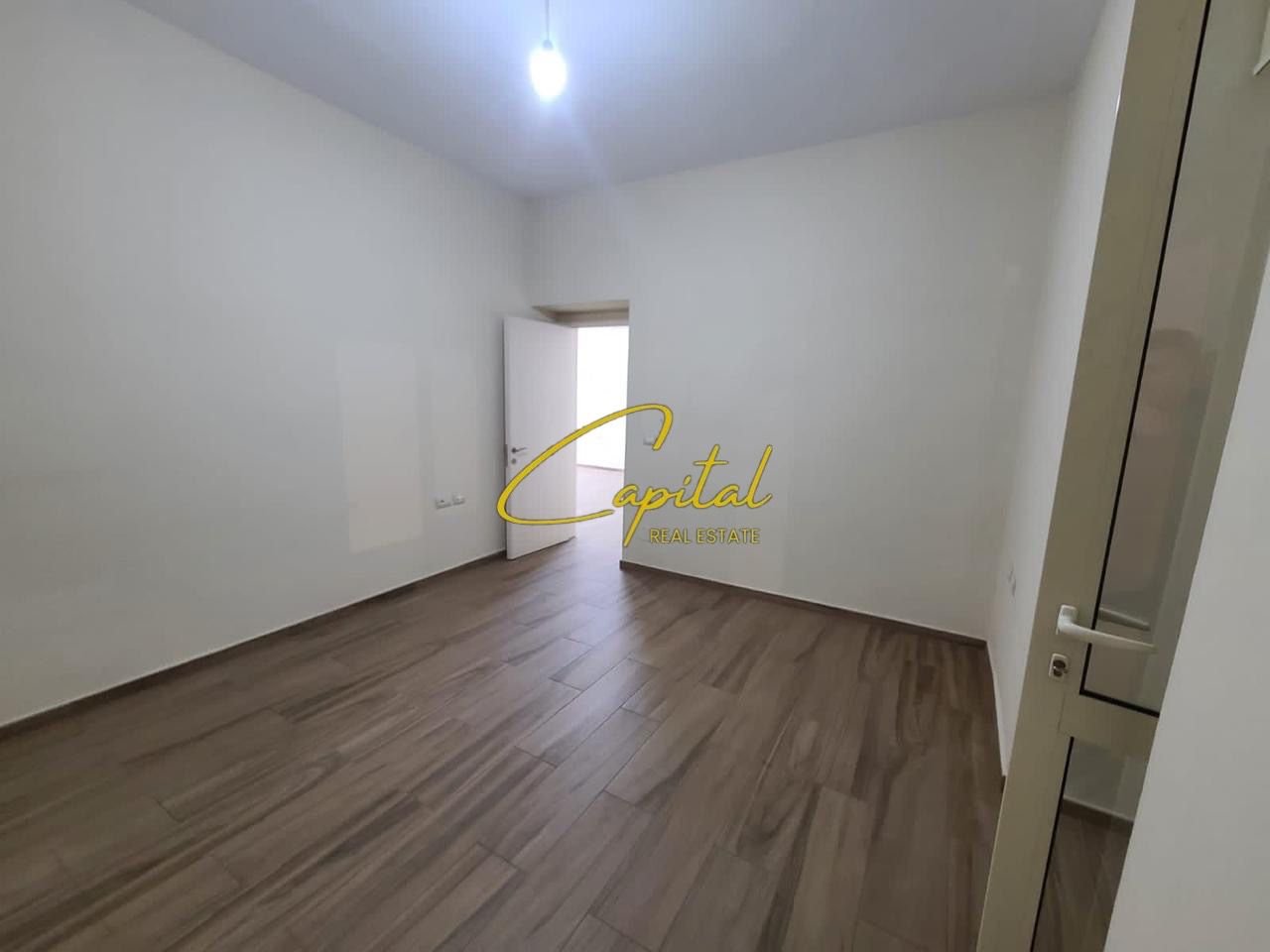 ZYRE ME QIRA 75 M2 BULEVARDI I RI 100.000 LEKE