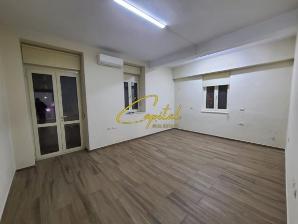 ZYRE ME QIRA 75 M2 BULEVARDI I RI 100.000 LEKE