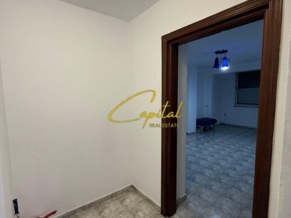 ZYRE ME QIRA 40 M2 VASIL SHANTO 430 EURO
