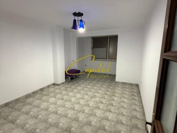 ZYRE ME QIRA 40 M2 VASIL SHANTO 430 EURO